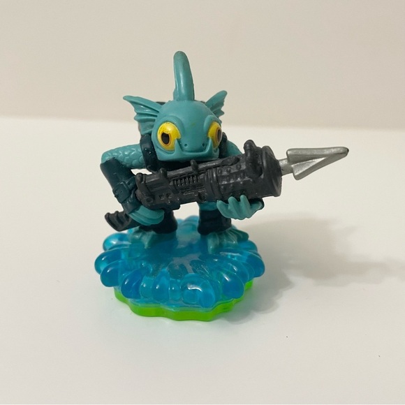 Lot of 3 Skylanders Gill Grunt Sonic Boom Carno Toys - Picture 2 of 11